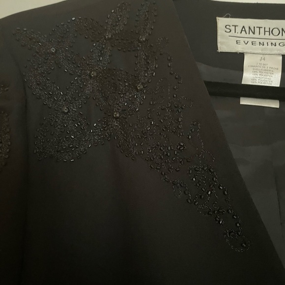 Women’s Black Beaded 2 Piece St. Anthony Evening Wear Size 14 Fully lined - Picture 2 of 12